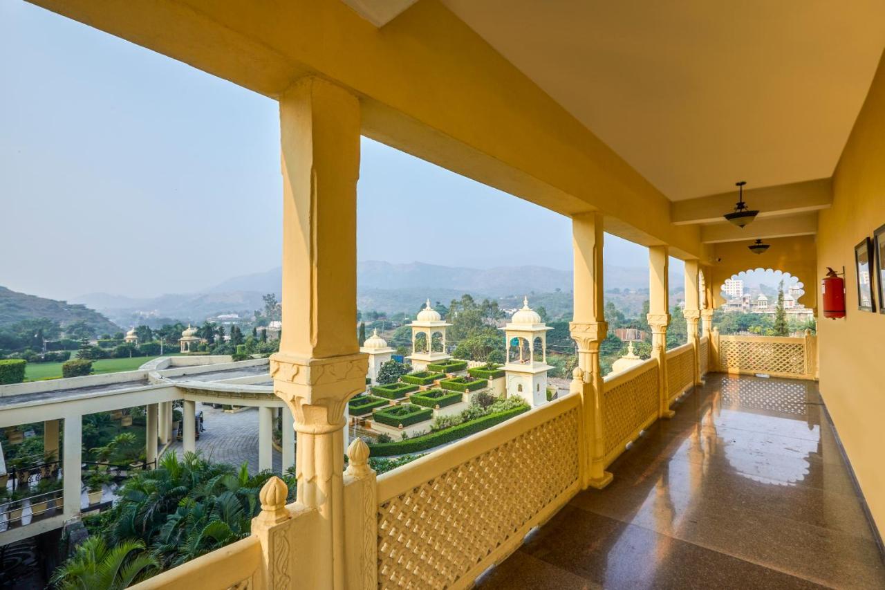 Club Mahindra Udaipur Hotel Exterior foto