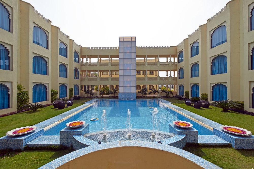 Club Mahindra Udaipur Hotel Exterior foto