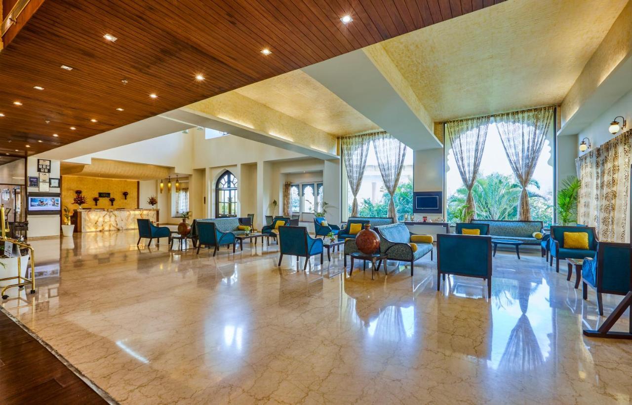 Club Mahindra Udaipur Hotel Exterior foto