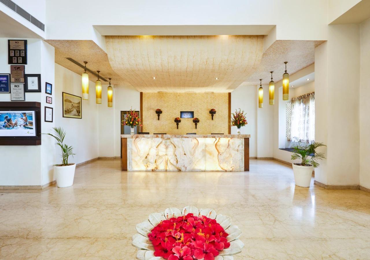 Club Mahindra Udaipur Hotel Exterior foto